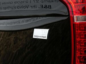 Volvo  2.0 Plus Bright Recharge Plug-In Hybrid AWD