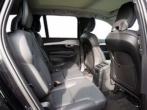 Volvo  2.0 Plus Bright Recharge Plug-In Hybrid AWD