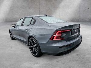 Volvo  Ultimate, B5 AWD Mild-Hybrid, Benzin, LED