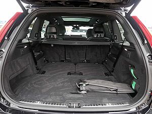 Volvo  2.0 Plus Bright Recharge Plug-In Hybrid AWD