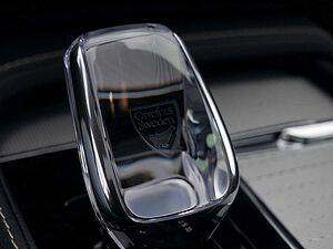 Volvo  2.0 Plus Bright Recharge Plug-In Hybrid AWD