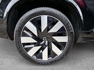 Volvo  2.0 Plus Bright Recharge Plug-In Hybrid AWD