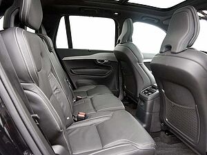 Volvo  2.0 Plus Bright Recharge Plug-In Hybrid AWD