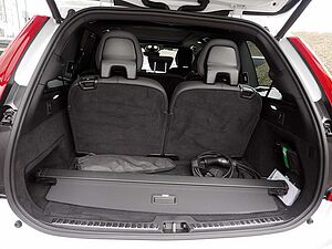 Volvo  2.0 Plus Bright Recharge Plug-In Hybrid AWD