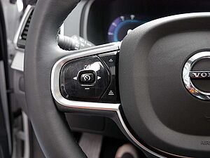 Volvo  2.0 Plus Bright Recharge Plug-In Hybrid AWD