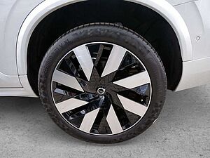 Volvo  2.0 Plus Bright Recharge Plug-In Hybrid AWD