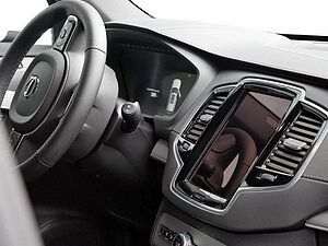 Volvo  2.0 Plus Bright Recharge Plug-In Hybrid AWD