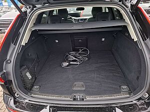 Volvo  T8 Plus Dark Recharge Plug-In Hybrid AWD