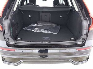 Volvo  2.0 Plus Dark Recharge Plug-In Hybrid AWD
