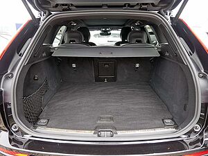 Volvo  T8 Plus Dark Recharge Plug-In Hybrid AWD