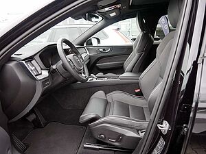 Volvo  T8 Plus Dark Recharge Plug-In Hybrid AWD