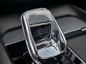 Volvo  T8 Plus Dark Recharge Plug-In Hybrid AWD
