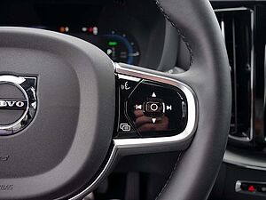 Volvo  T8 Plus Dark Recharge Plug-In Hybrid AWD