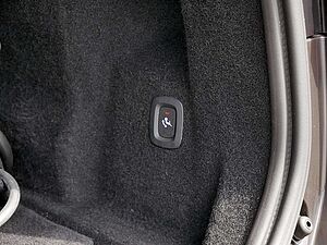 Volvo  T8 Recharge Plus Dark AWD