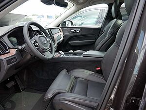 Volvo  T8 Recharge Plus Dark AWD