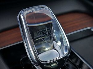 Volvo  T8 Recharge Plus Dark AWD