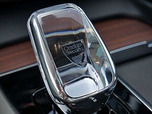Volvo  B5 AWD Plus Dark