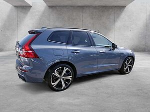 Volvo  B5 AWD Plus Dark