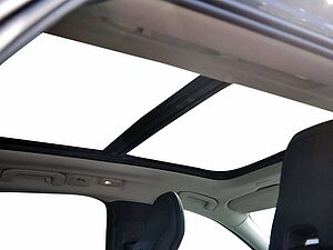 Volvo  B5 AWD Plus Dark