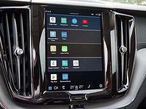 Volvo  T8 Ultra Dark Recharge Plug-In Hybrid AWD