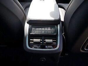 Volvo  T8 Ultra Dark Plug-In Hybrid AWD