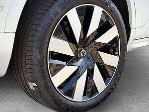 Volvo  T8 Ultra Dark Plug-In Hybrid AWD