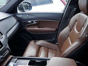 Volvo  2.0 Inscription Recharge Plug-In Hybrid AWD