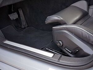 Volvo  T8 AWD Ultimate Dark AWD