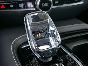 Volvo  T8 AWD Ultimate Dark AWD
