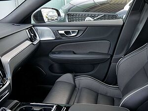 Volvo  T8 AWD Ultimate Dark AWD