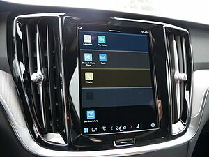 Volvo  B4 Plus Dark KAMERA H/K HGSD STANDHZ LED