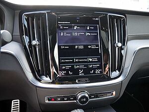 Volvo  T8 Twin Engine AWD R-Design LED PANO 360°
