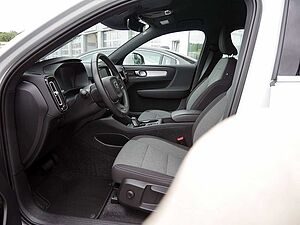 Volvo  T4 Inscription Expression Recharge LED