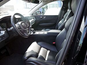 Volvo  T4 Momentum Pro SHZ KAMERA H/K NAVI LED