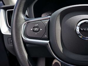 Volvo  T4 Momentum Pro SHZ KAMERA H/K NAVI LED