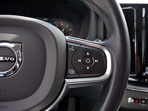 Volvo  T4 Momentum Pro SHZ KAMERA H/K NAVI LED