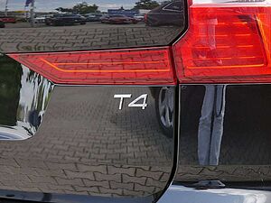 Volvo  T4 Momentum Pro SHZ KAMERA H/K NAVI LED