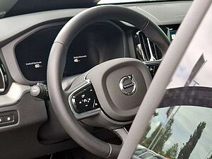 Volvo  T6 Plus Dark Recharge Plug-In Hybrid AWD