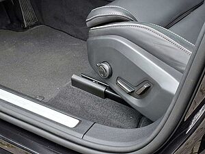 Volvo  T6 Plus Dark Recharge Plug-In Hybrid AWD