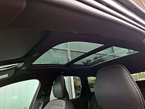 Volvo  T6 Plus Dark Recharge Plug-In Hybrid AWD