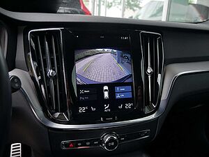 Volvo  D3 R-Design KLIMA PDC SHZ KAMERA NAVI LED