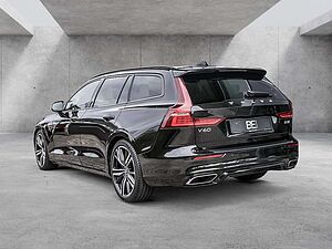 Volvo  D3 R-Design KLIMA PDC SHZ KAMERA NAVI LED