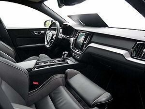 Volvo  D3 R-Design KLIMA PDC SHZ KAMERA NAVI LED