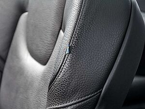 Volvo  T8 R-Design Expression Recharge HUD LED