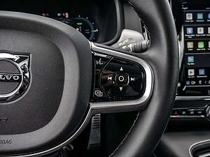 Volvo  T8 Twin Engine AWD R-Design H/K HGSD LED