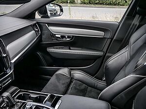 Volvo  T8 Twin Engine AWD R-Design H/K HGSD LED
