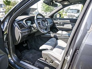 Volvo  2.0 Plus Bright Recharge Plug-In Hybrid AWD
