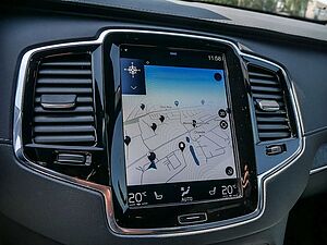 Volvo  2.0 Plus Bright Recharge Plug-In Hybrid AWD