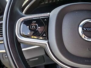 Volvo  2.0 Plus Bright Recharge Plug-In Hybrid AWD