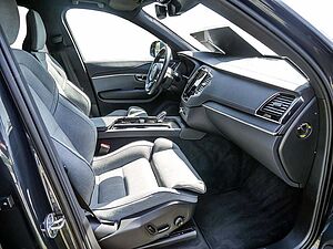 Volvo  2.0 Plus Bright Recharge Plug-In Hybrid AWD